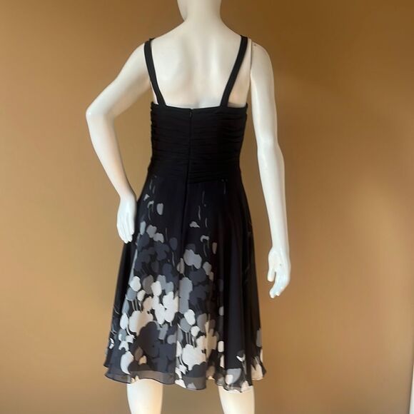 Strapless or straps, you can choose - Picture 11 of 12